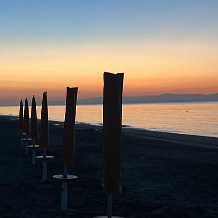 Bed and Breakfast Baywatch Margherita Di Savoia Exterior foto