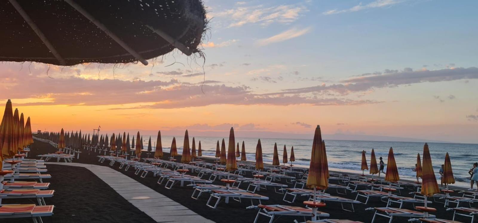 Bed and Breakfast Baywatch Margherita Di Savoia Exterior foto