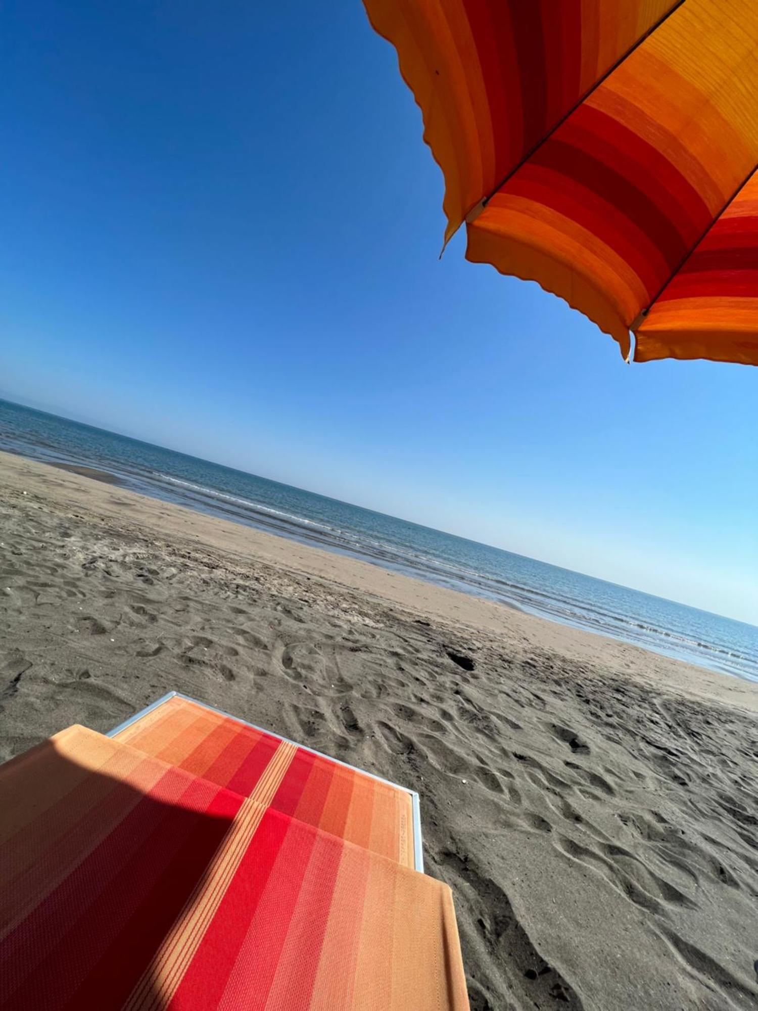 Bed and Breakfast Baywatch Margherita Di Savoia Exterior foto